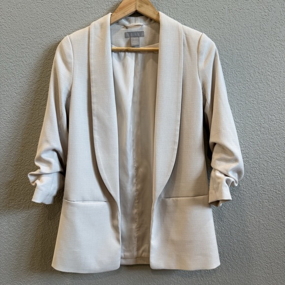 ivory ella Tops - H&M Gathered Sleeve Blazer Ivory White Size 2
